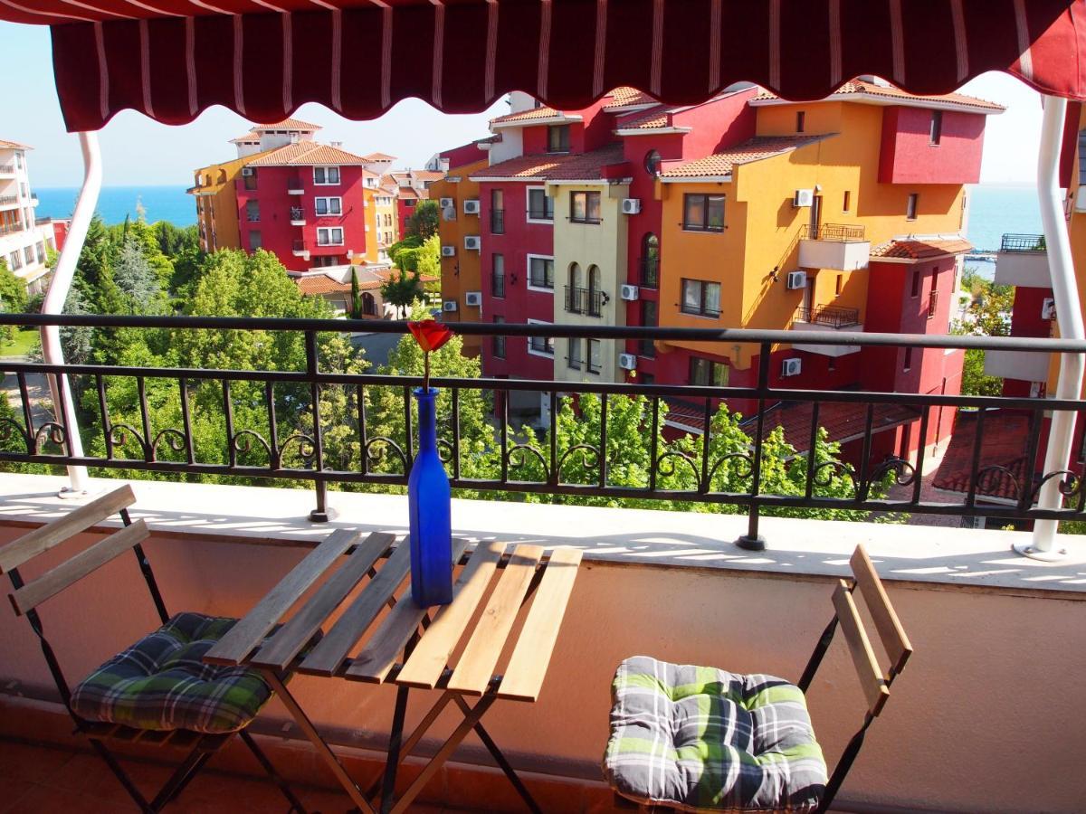 Visit Sunny Beach Marina Apartments Равда Экстерьер фото