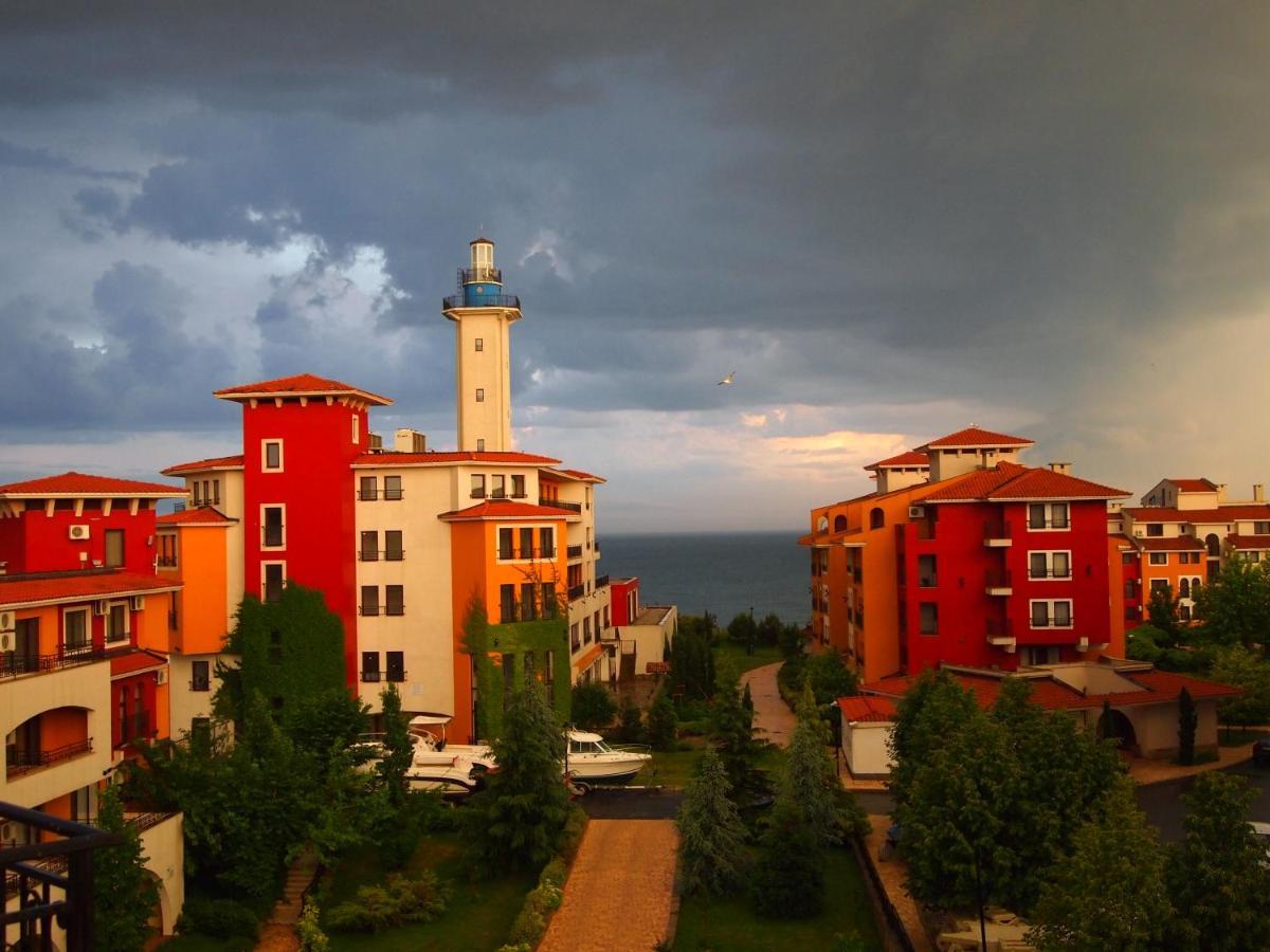 Visit Sunny Beach Marina Apartments Равда Экстерьер фото