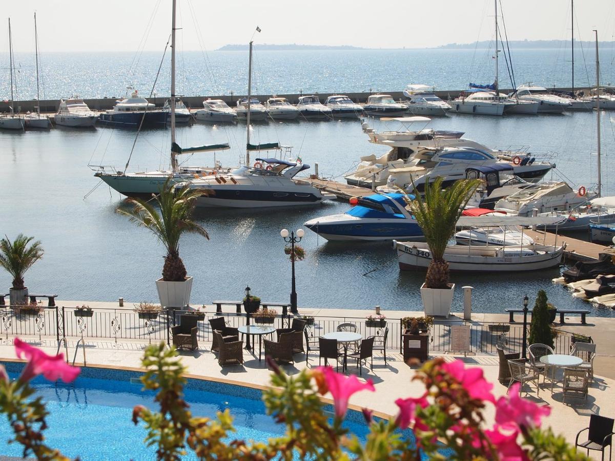 Visit Sunny Beach Marina Apartments Равда Экстерьер фото