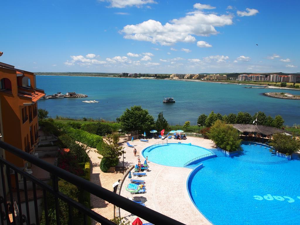 Visit Sunny Beach Marina Apartments Равда Экстерьер фото